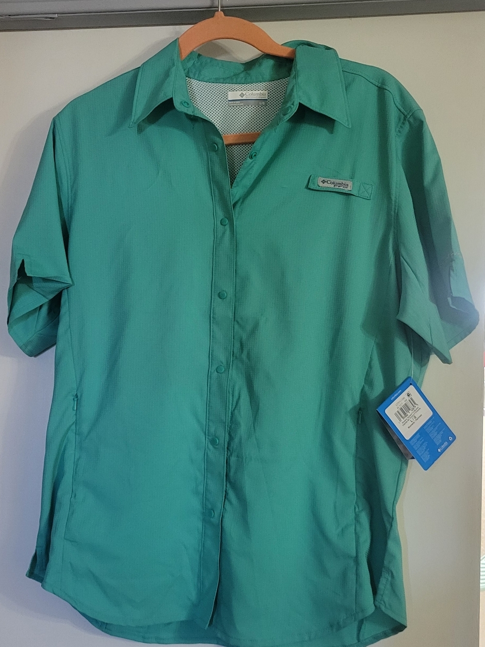 Columbia Women's Teal Green Short-Sleeve Button Shirt